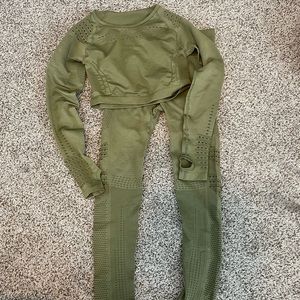 Workout Set Olive Green